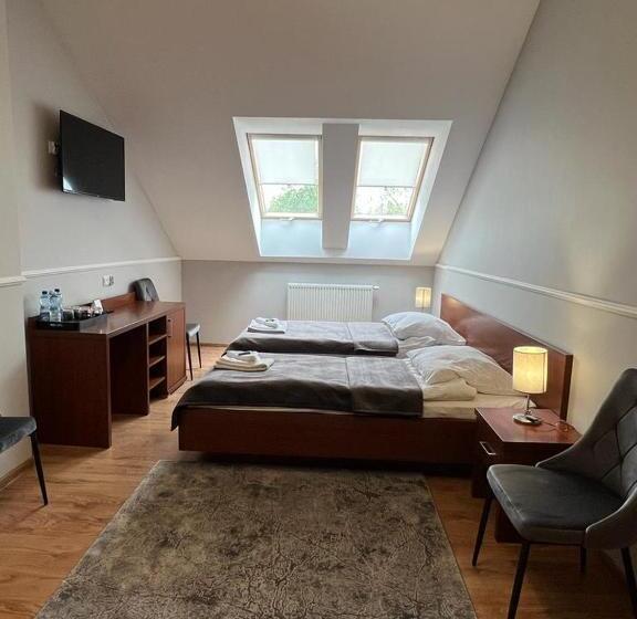 スタンダード４人部屋, Nad Starą Nidą