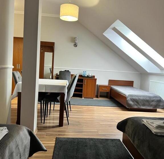 家庭间, Nad Starą Nidą