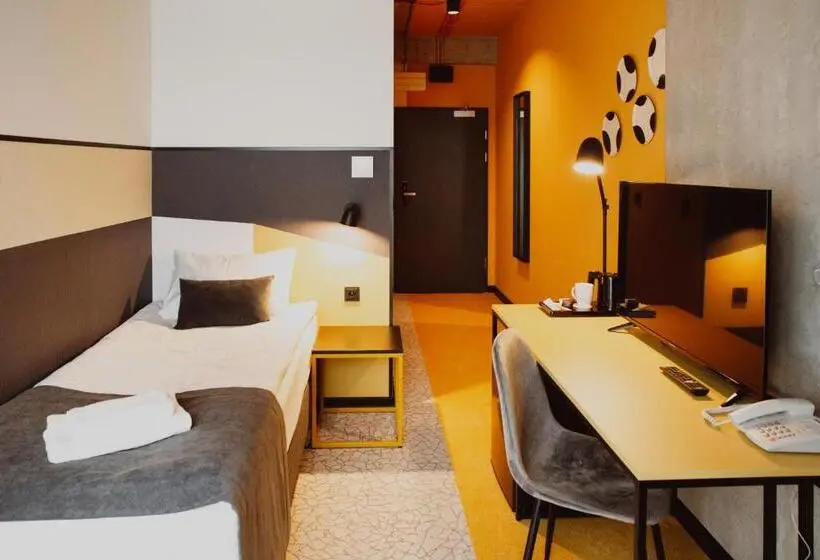 Deluxe Yhden Hengen Huone, Arche Hotel Piła