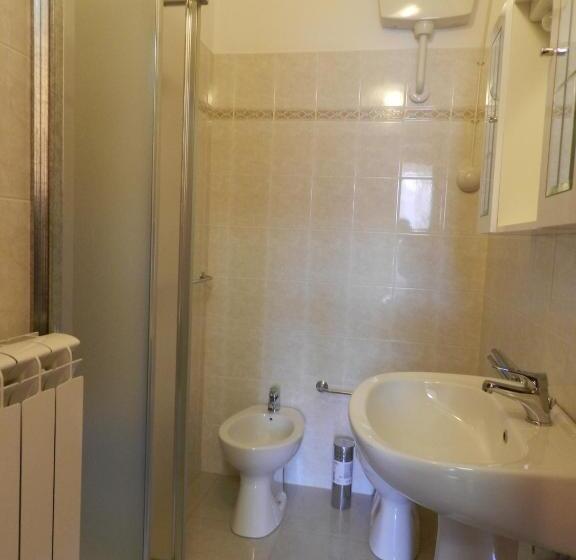 غرفة قياسية, Air Palace Lingotto