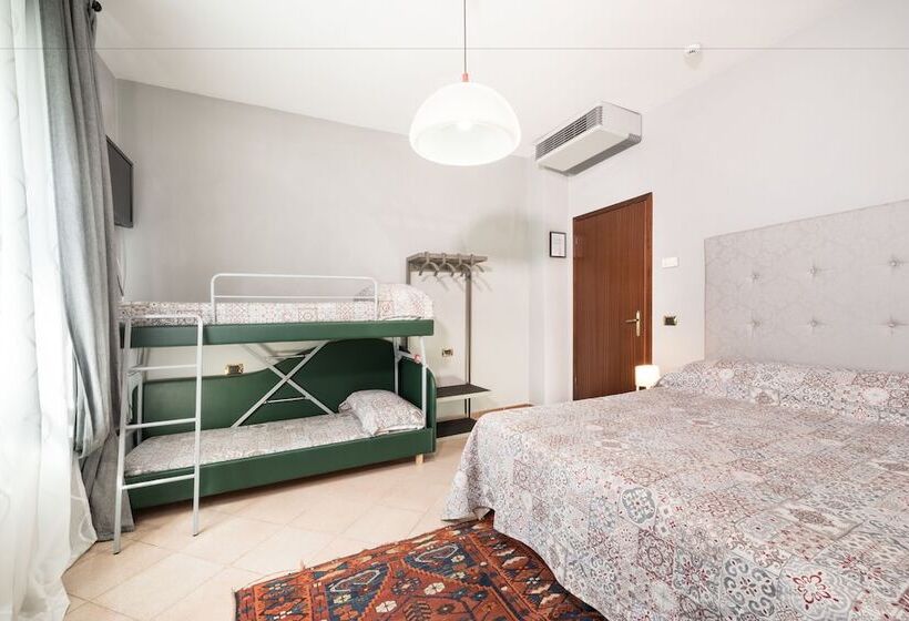 اتاق استاندارد چهار تخته, Bernardino