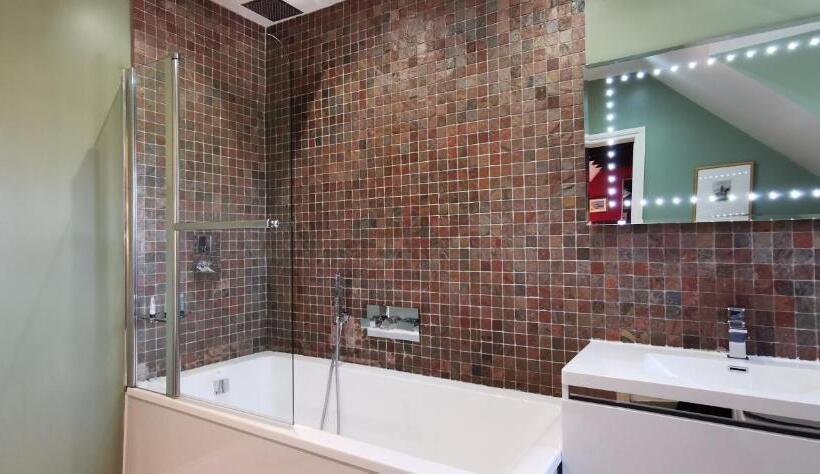 غرفة ديلوكس, Buccleuch And Queensberry Arms