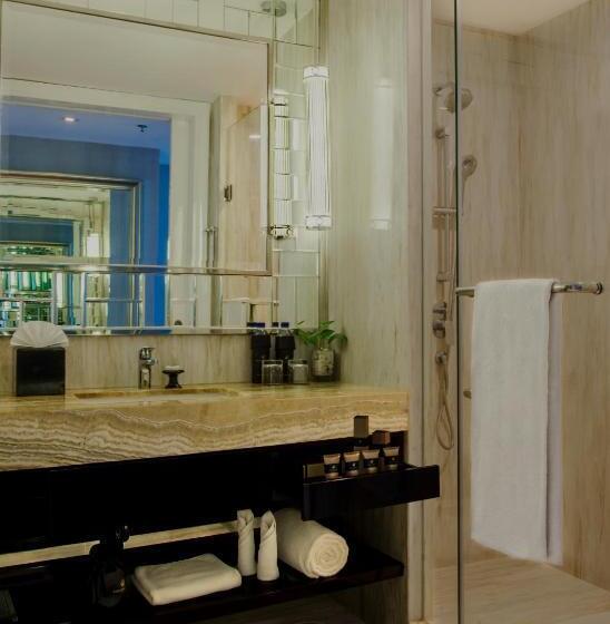 اتاق لوکس, Ciputra World Surabaya Managed By Swiss Belhotel International