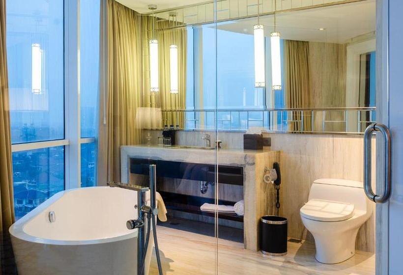 豪华房间, Ciputra World Surabaya Managed By Swiss Belhotel International