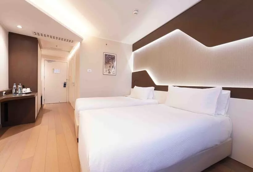 スタンダードルーム, Doubletree By Hilton Hotel Yerevan City Centre