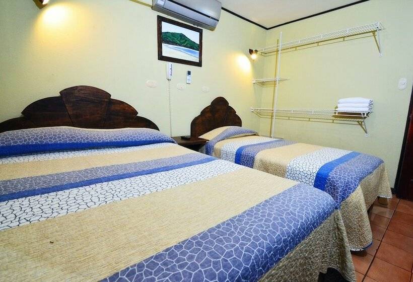 غرفه قياسيه سريرين مزدوجين, Mangaby