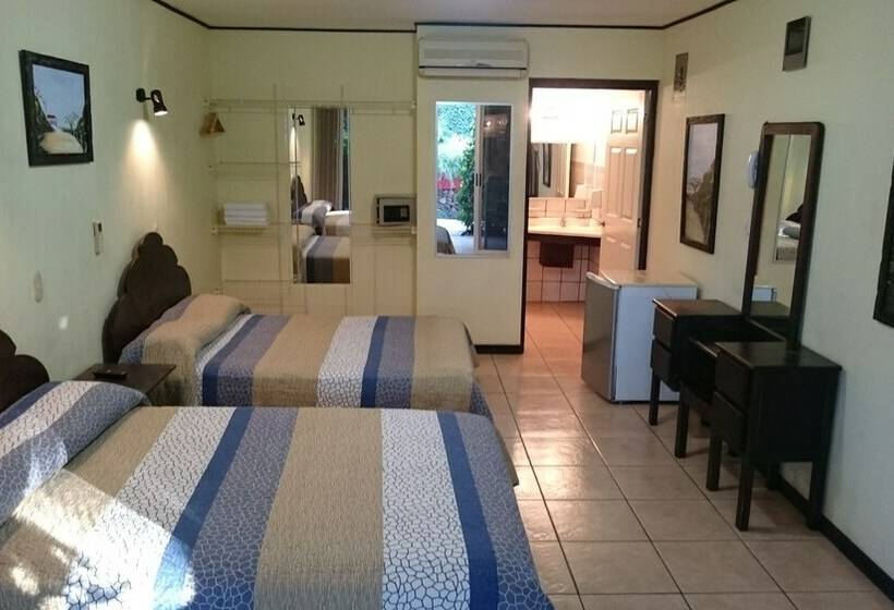 غرفه قياسيه سريرين مزدوجين, Mangaby