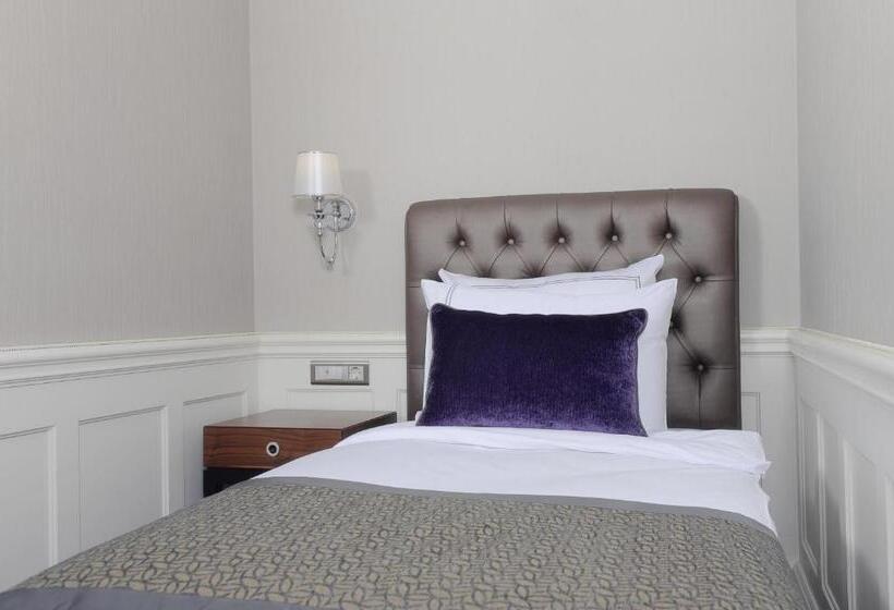 اتاق لوکس یک تخته, Meroddi Bagdatliyan