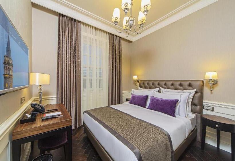 اتاق لوکس, Meroddi Bagdatliyan