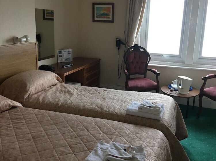 غرفة قياسية مطلّة علي البحر, Riviera