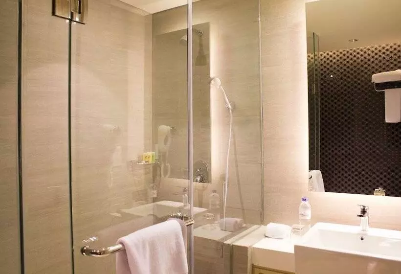 デラックスルーム, Swiss Belhotel Tuban Bali