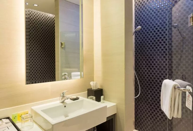 デラックスルーム, Swiss Belhotel Tuban Bali