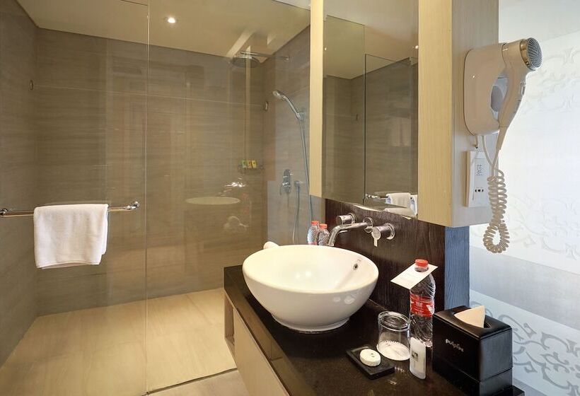 带阳台的豪华间, Swiss Belhotel Tuban Bali