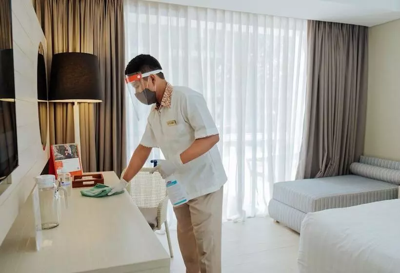 バルコニー付きデラックスルーム, Swiss Belhotel Tuban Bali