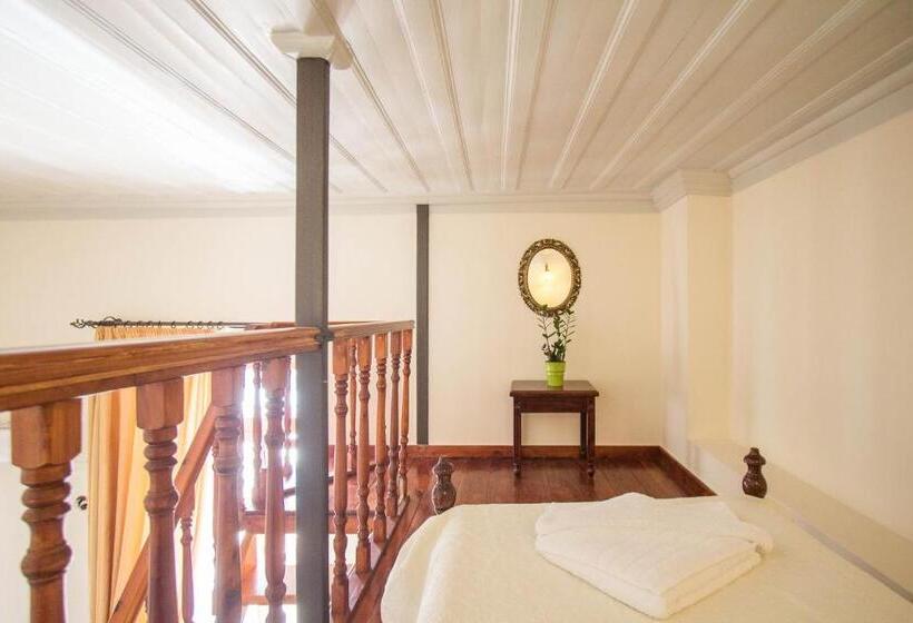 חדר סטנדרט לשלושה, Vilelmine