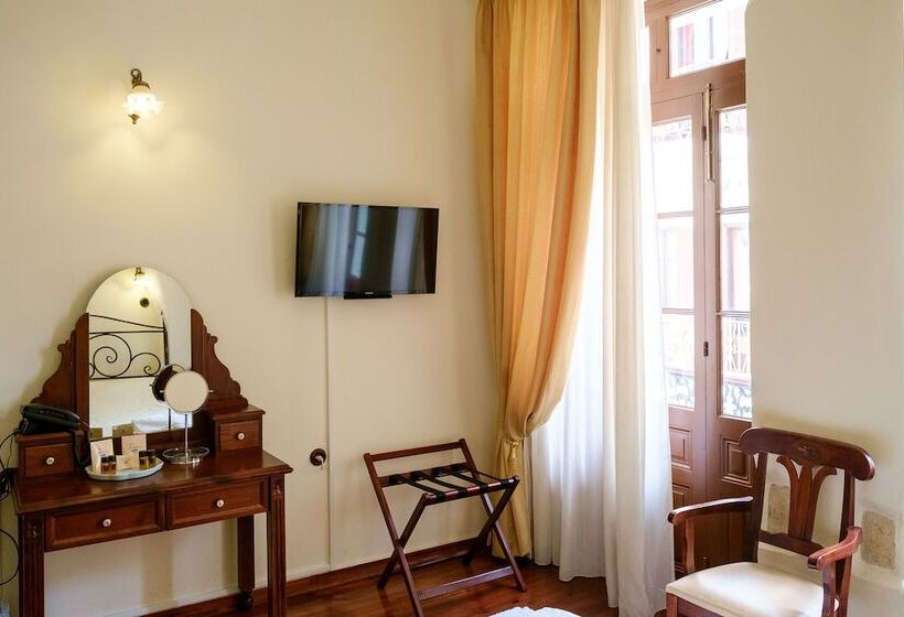 חדר קומפורט לשלושה, Vilelmine