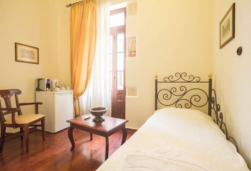 חדר קומפורט לשלושה, Vilelmine