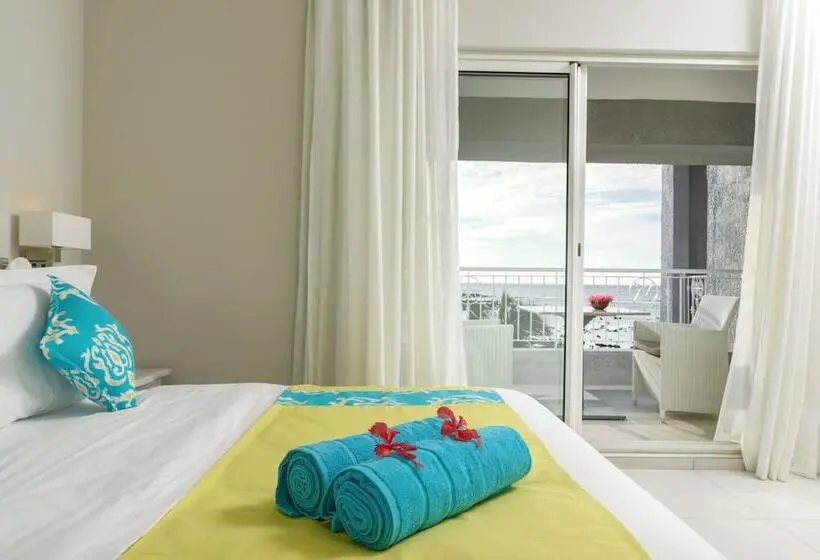 استودیوی لوکس, Voile Bleue Boutique