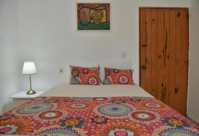 스탠다드 싱글 룸, Zapata