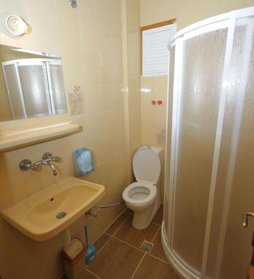 اتاق استاندارد سه نفره, Koz Eren Otel