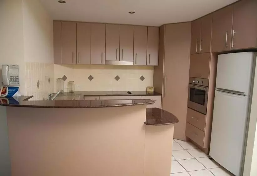 海の見える3ベッドルームアパートメント, Meridian Alex Beach Apartments