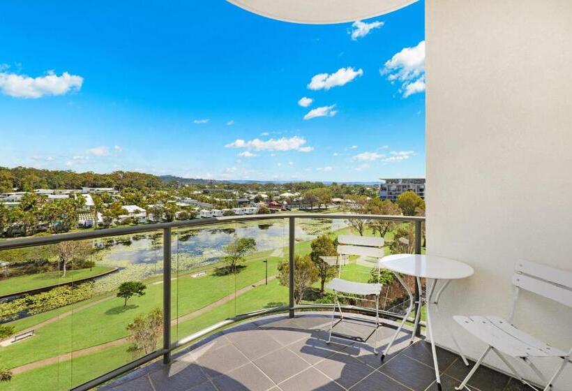 דירת דלוקס 2 חדרי שינה עם נוף לים, Meridian Alex Beach Apartments