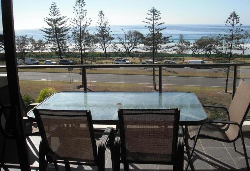 דירת דלוקס 2 חדרי שינה עם נוף לים, Meridian Alex Beach Apartments