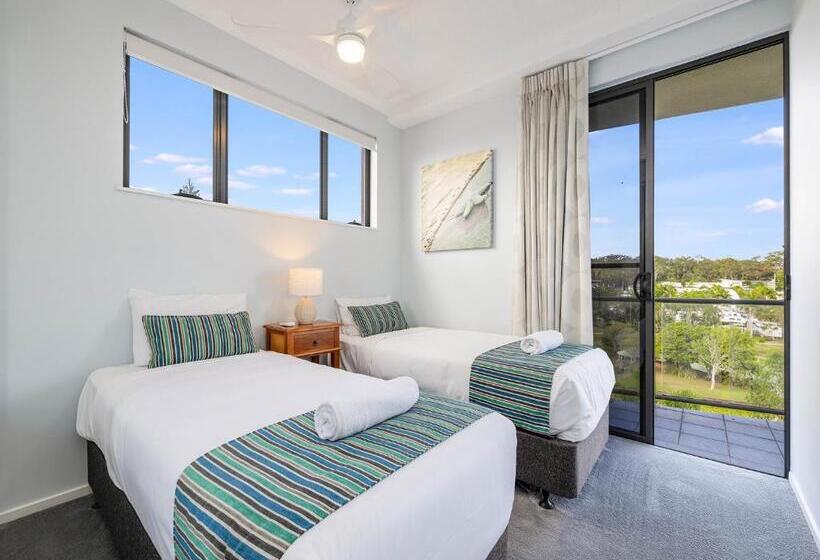 דירת שלושה חדרים, Meridian Alex Beach Apartments