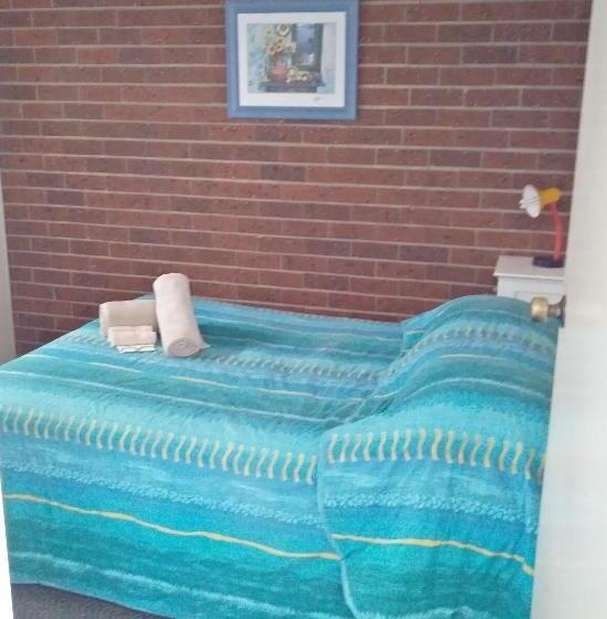 חדר משפחתי, Merimbula Gardens Motel