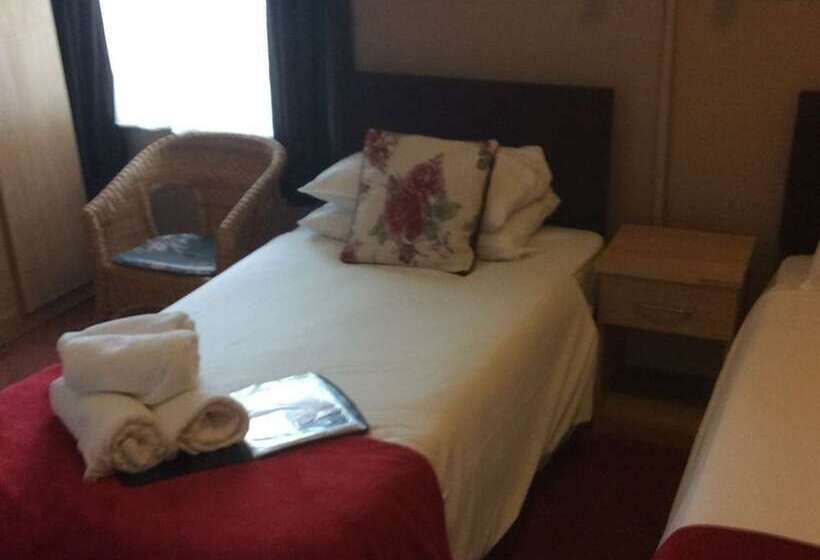 Habitació Triple Estàndard, The Aberford