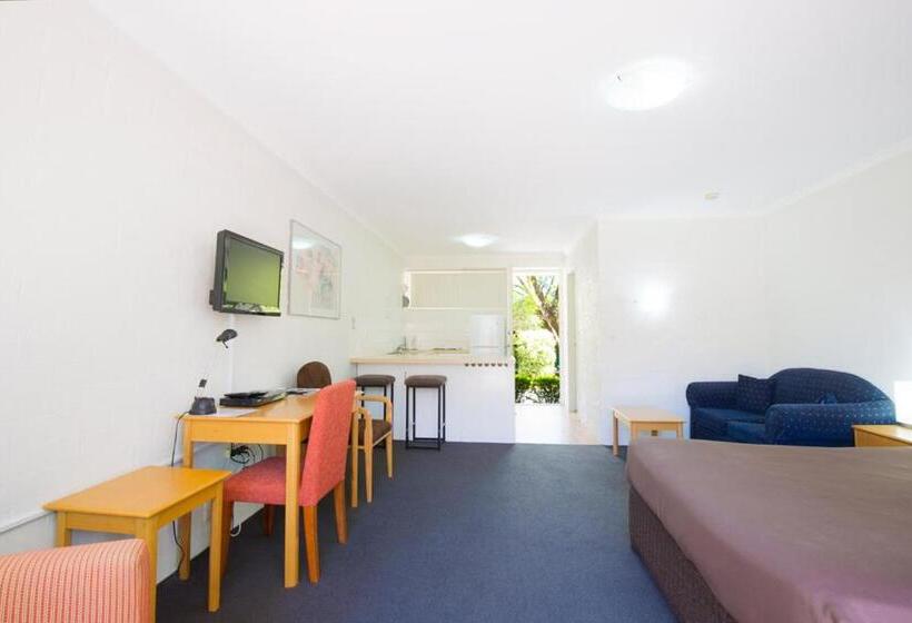 استودیو اجرایی, Summer East Serviced Apartments