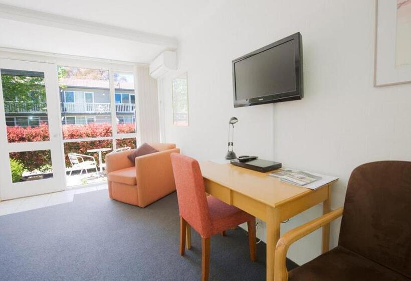 استودیو اجرایی, Summer East Serviced Apartments