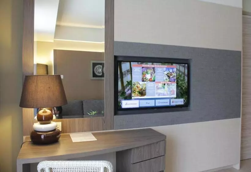 プールビュースイート, Swiss Belhotel Tuban Bali