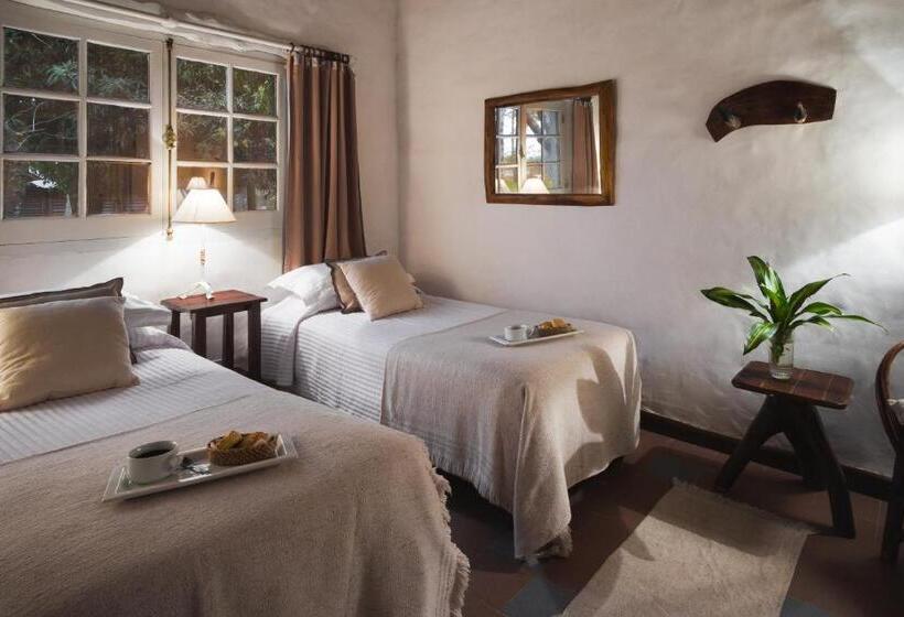 غرفة قياسية, Nande Reta