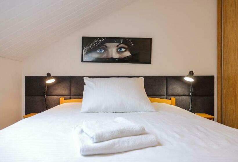 Номер Стандарт Индивидуальный, Dworek Różany Hotel & Restauracja