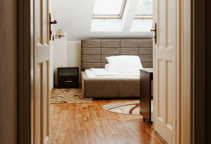 חדר סטנדרט יחיד, Dworek Różany Hotel & Restauracja