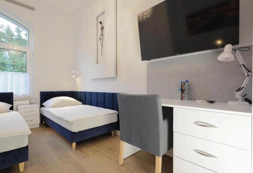 חדר סטנדרט, Dworek Różany Hotel & Restauracja