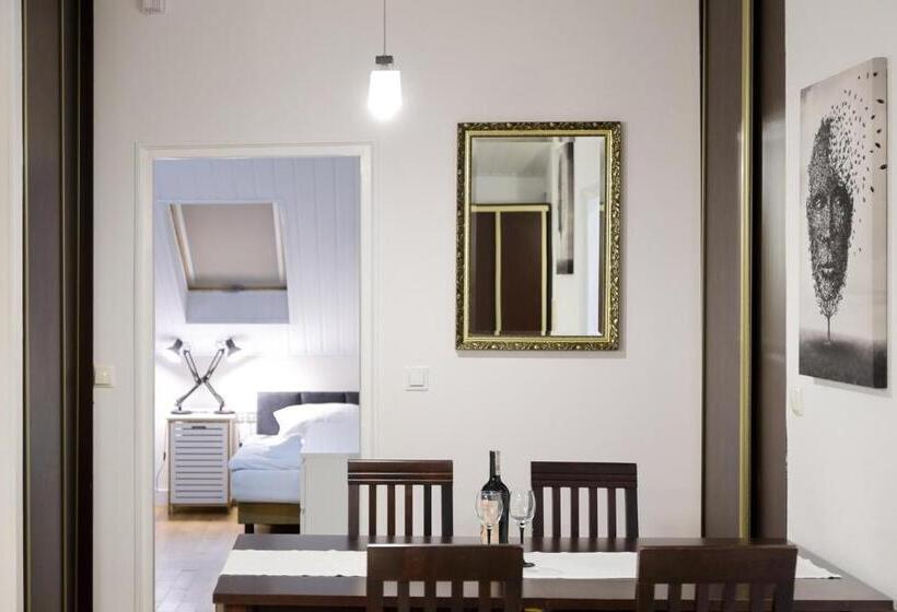 חדר דלוקס, Dworek Różany Hotel & Restauracja