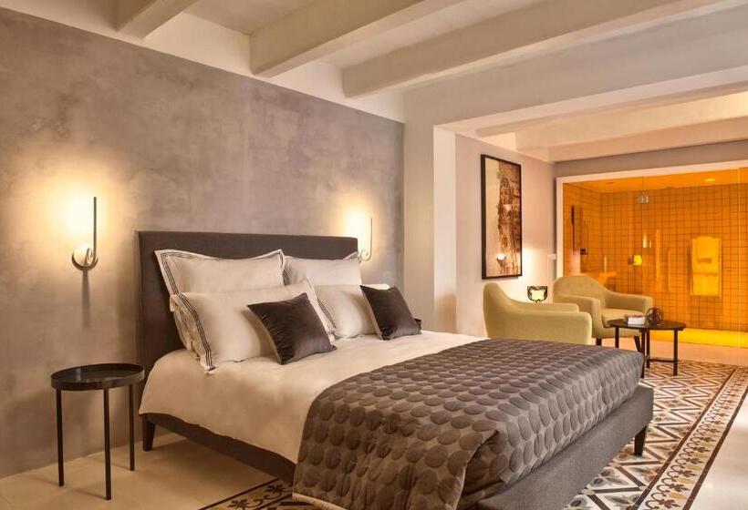 سوییت لوکس, Casa Ellul Small Luxury Hotels Of The World