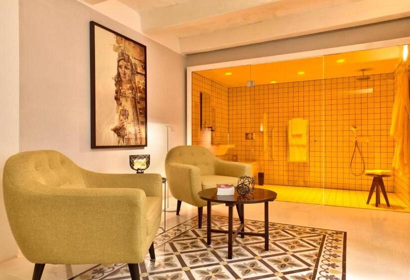 سوییت لوکس, Casa Ellul Small Luxury Hotels Of The World