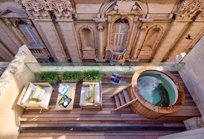 سوییت اجرایی, Casa Ellul Small Luxury Hotels Of The World