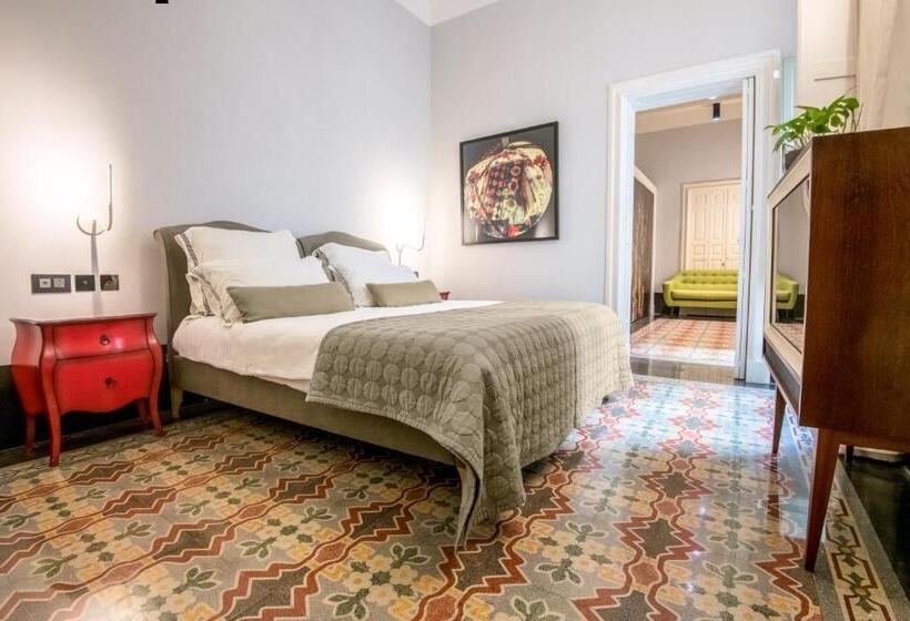 سوییت لوکس, Casa Ellul Small Luxury Hotels Of The World