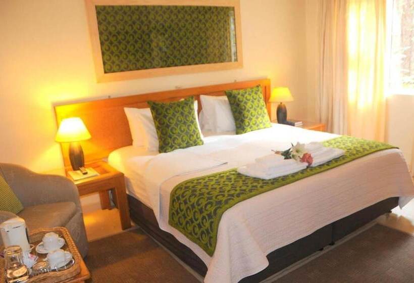 Standard Room, Centre Court B&b