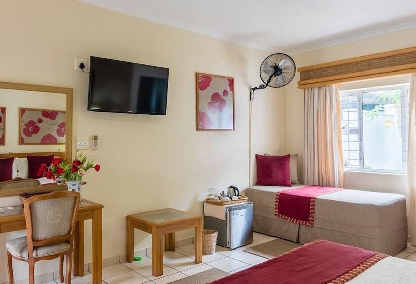 Standard Room, Centre Court B&b