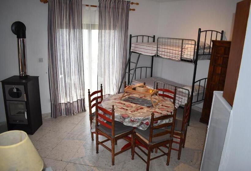 家庭套房, Cottage Houses