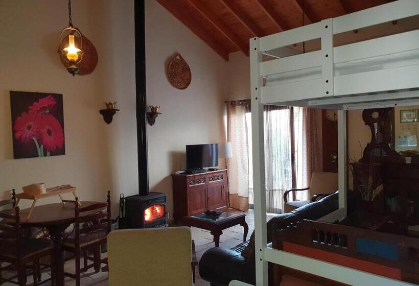 家庭套房, Cottage Houses