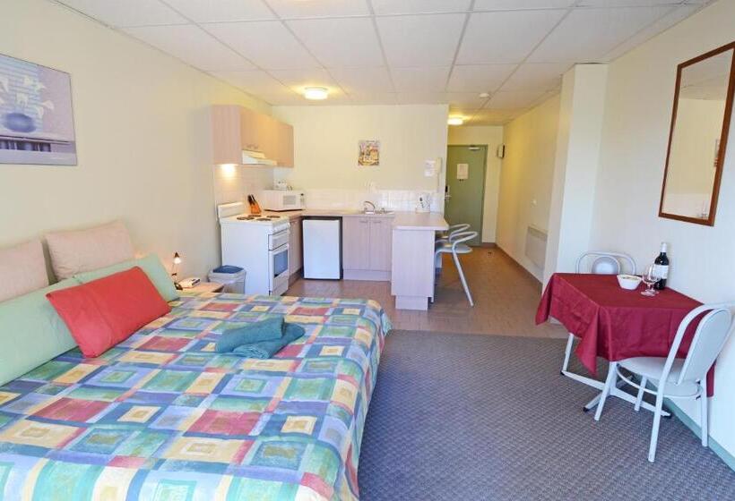 חדר סטודיו סטנדרד, Falls Creek Country Club