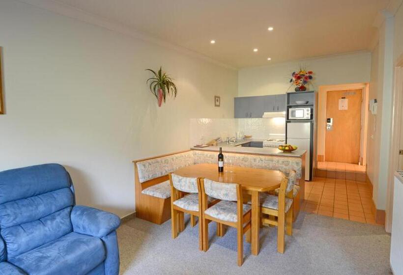 شقة ديلوكس غرفتين نوم, Falls Creek Country Club