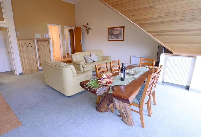 דירת פנטהאוז 2 חדרי שינה, Falls Creek Country Club