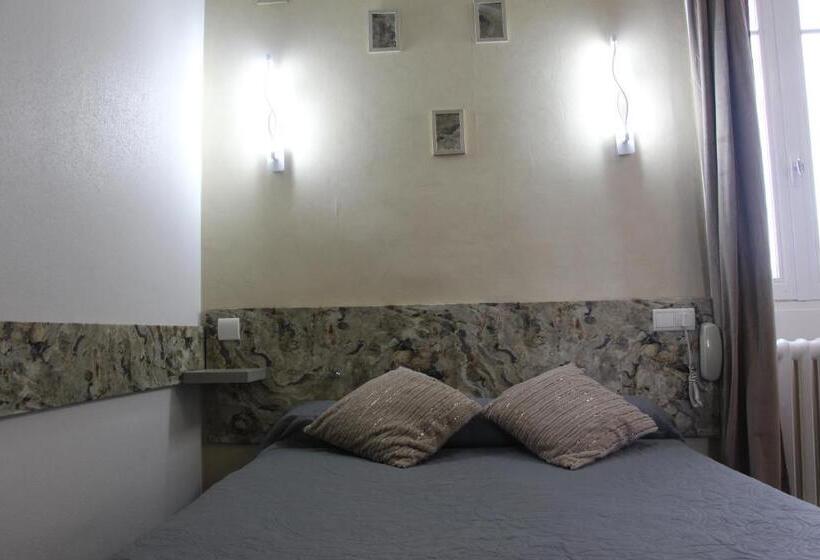 חדר סטנדרט, Au Chapon Fin